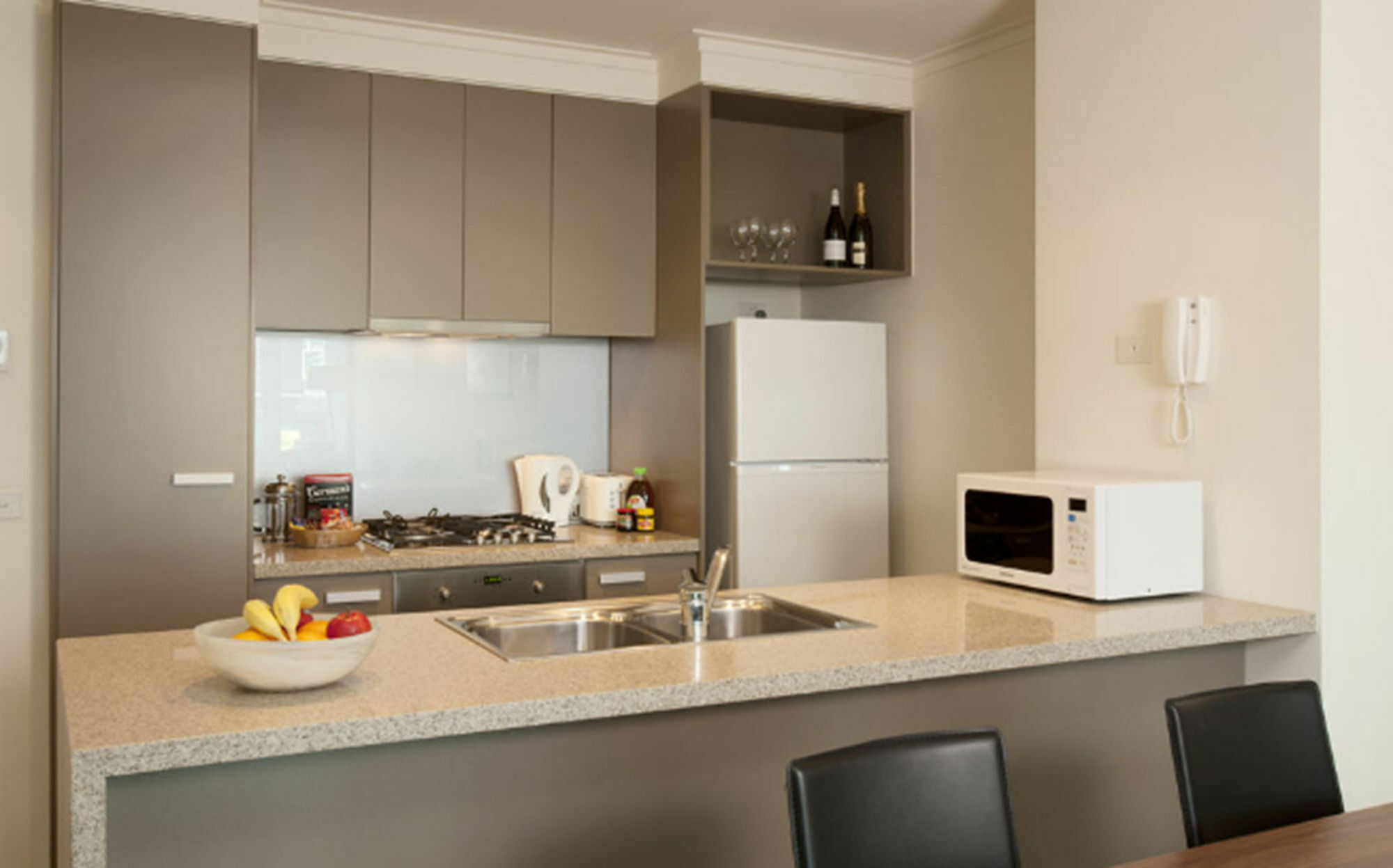 28 Nights Apartments เมลเบิร์น ภายนอก รูปภาพ